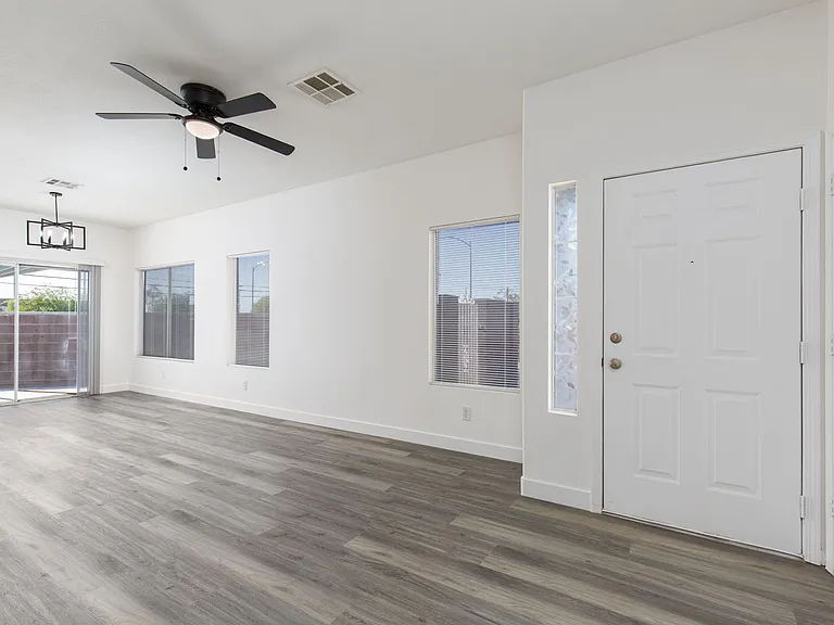3790 Crest Horn Dr — Photo 6