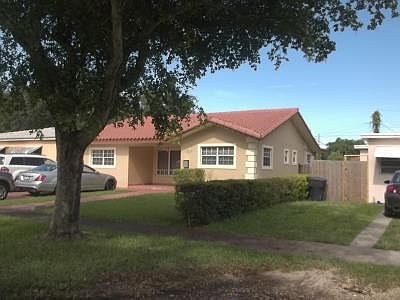 3rd image of 541 Lee Dr