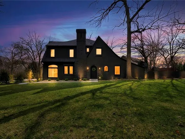 5500 Mission Rd, Fairway, KS 66205