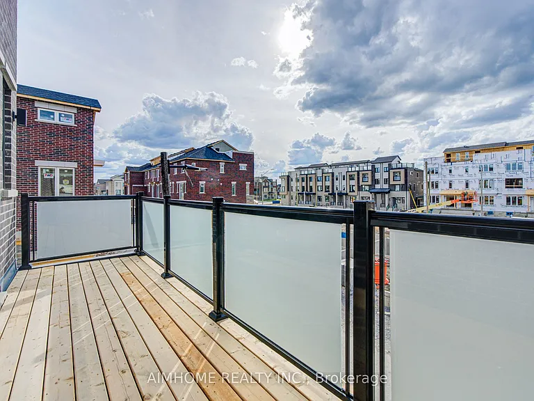 60 Avani Ave — Photo 11