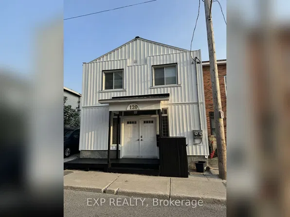 120 Eccles St #1, Ottawa, ON K1R 6S8