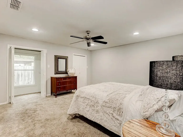 3727 W Biddison St — Photo 25