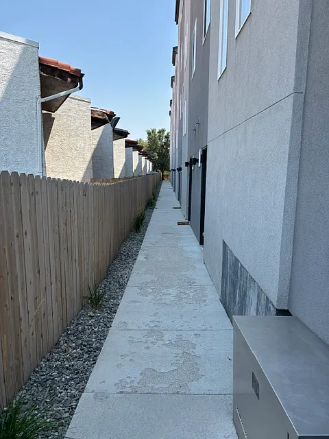 3 bed, 1465 sqft, $2,500 — Photo 3