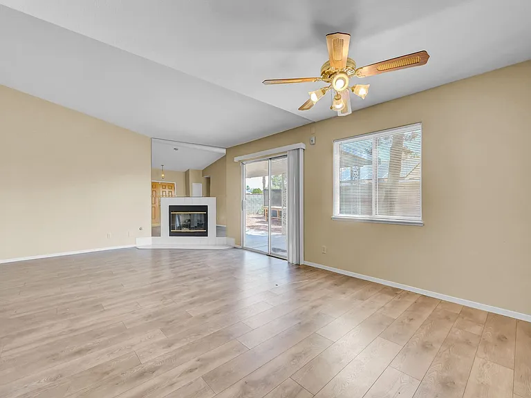4814 Spring Falls Way — Photo 14