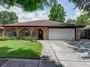 8613 Trolley Ln, River Ridge, LA 70123