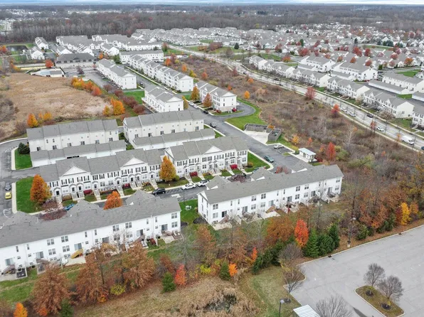 7279 Billy Goat Dr #66, New Albany, OH 43054