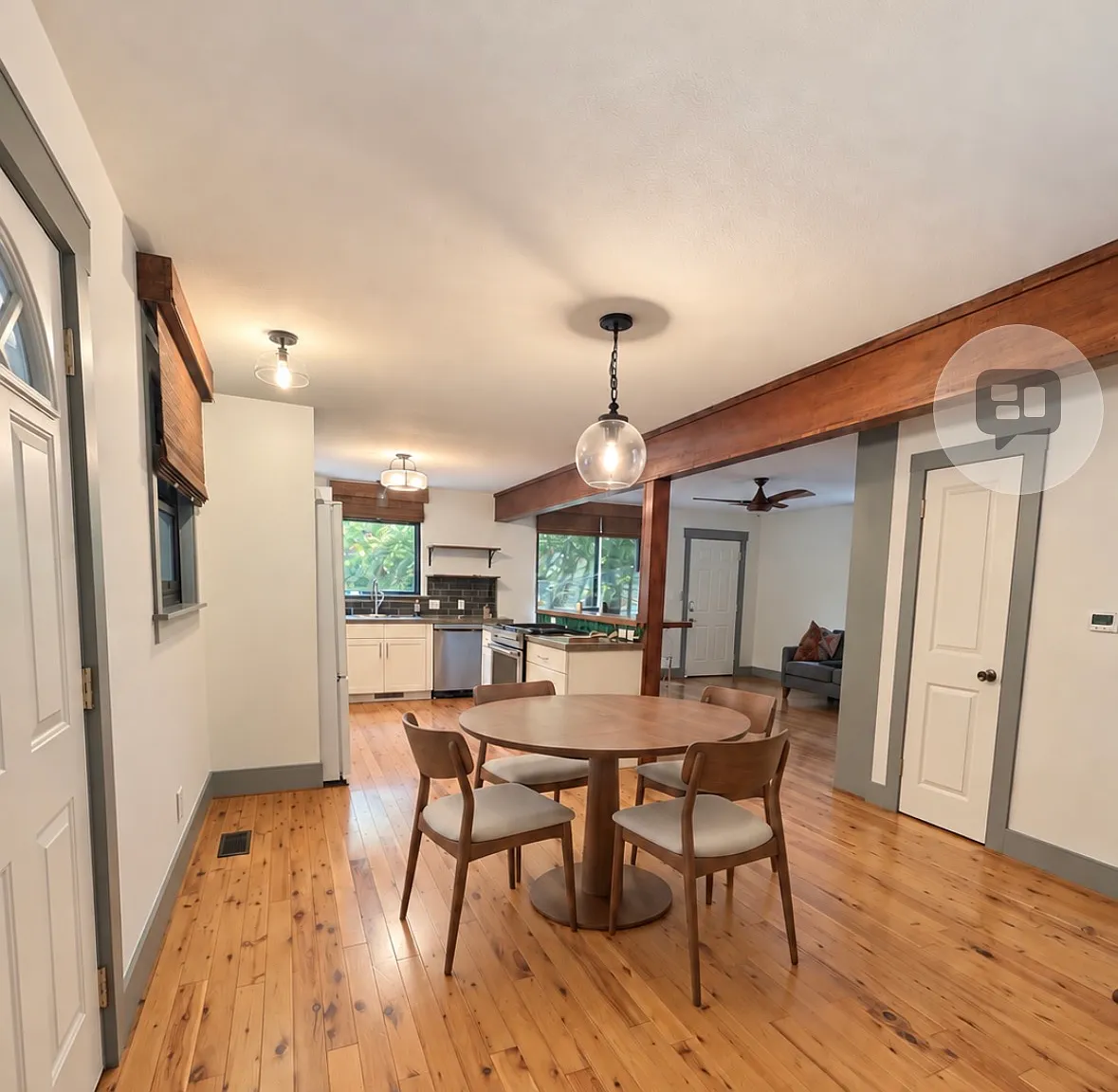 3 bed, 1604 sqft, $2,200 — Photo 3
