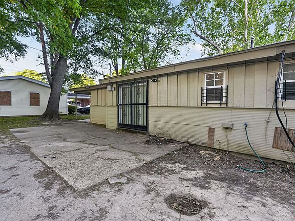 3rd image of 4504 Neely Rd