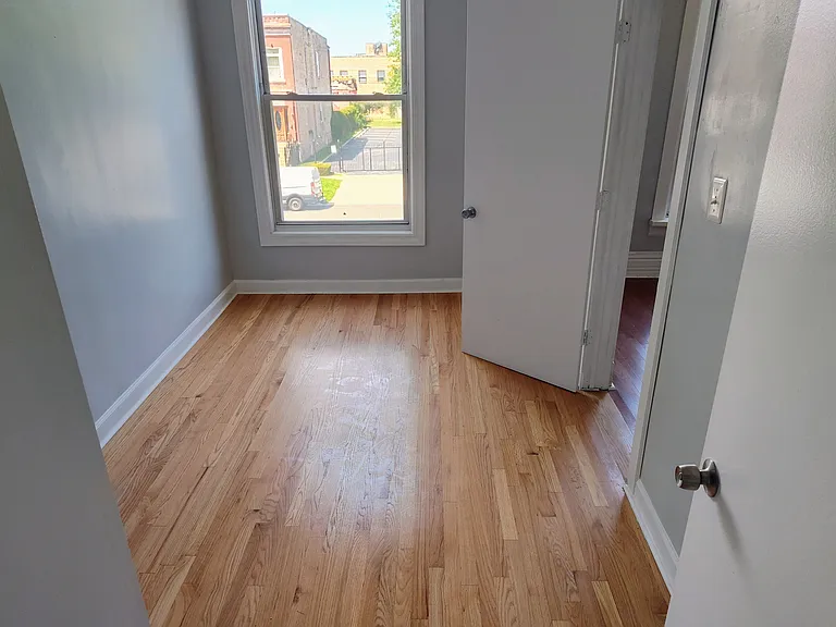 4557 S Wabash Ave #2 — Photo 12
