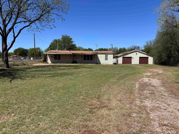 501 W 3rd St, Burkburnett, TX 76354