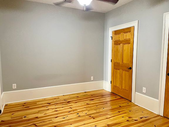 5th image of 377 Cotton Ave APT C