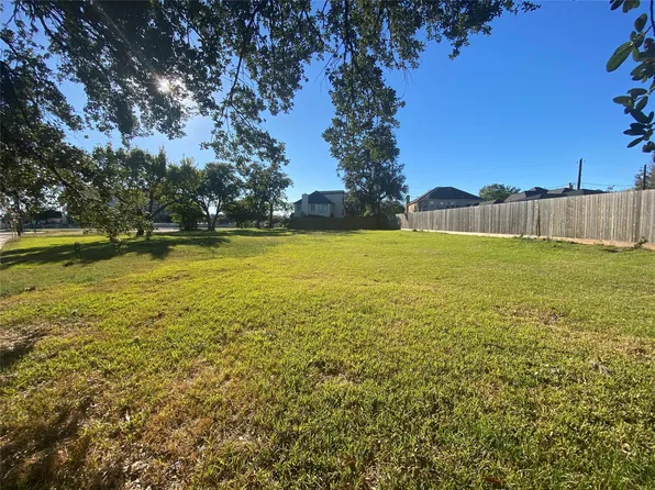 7552 Main St, Houston, TX 77030