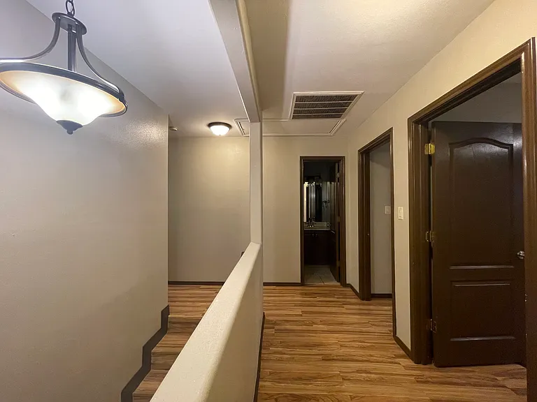2nd Floor Landing