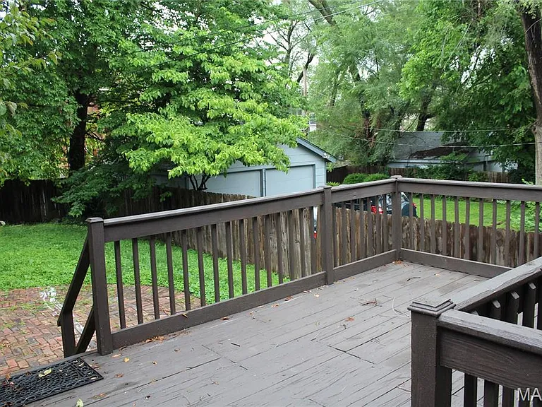 1119 Sanford Ave — Photo 10
