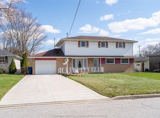 16 Arthur Dr, Chatham Kent, ON N7M 3Y4
