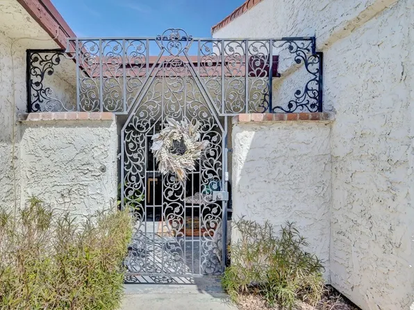 2684 San Lago Ct, Las Vegas, NV 89121