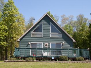17398 Paradise Lake Rd, Vandalia, MI 49095