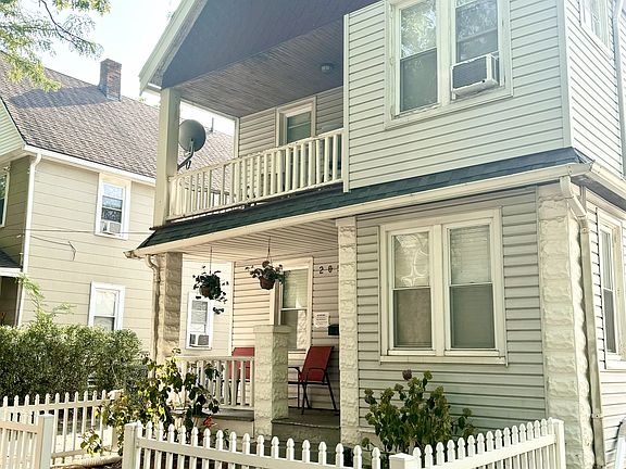 3rd image of 2092 Lark St APT 4