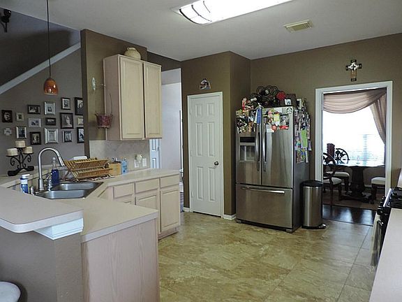 5th image of 2718 Sunnyside Ln