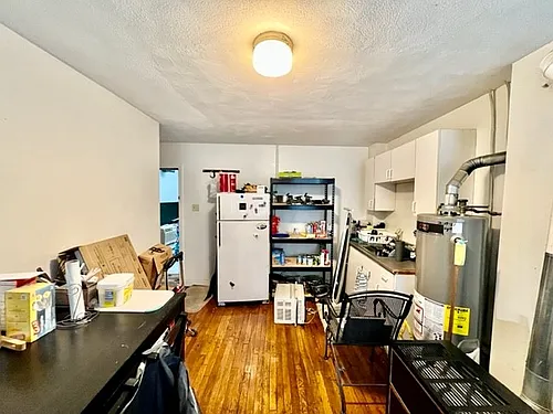 31 Thacher St #5R Photo 1
