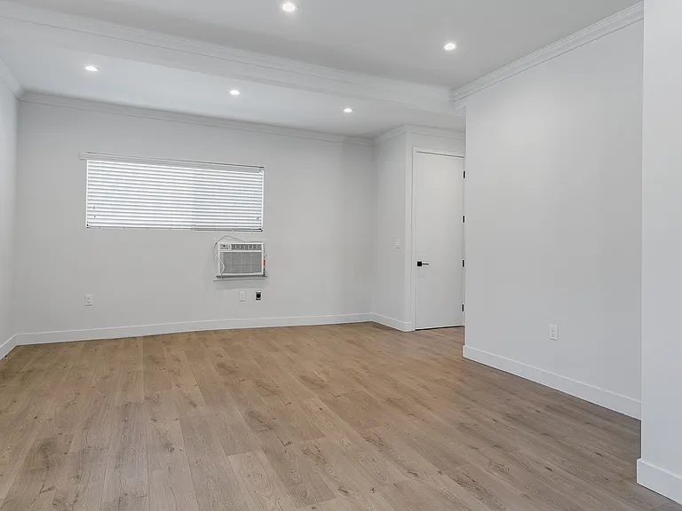 1008 Waterloo St #A — Photo 6