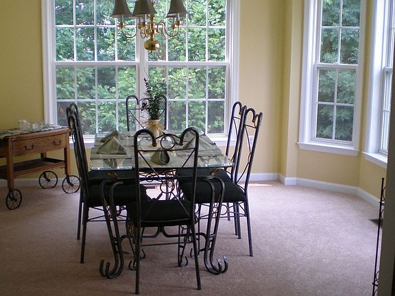 3rd image of 10329 Cassidy Ct