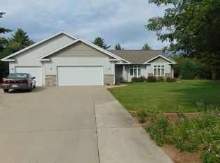 4500 Hawk Haven Rd, Stevens Point, WI 54482