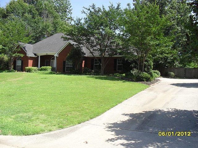 2nd image of 424 Garden Grv