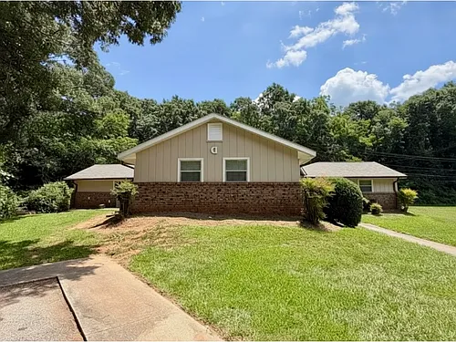 1502 Waverly Way Photo 1