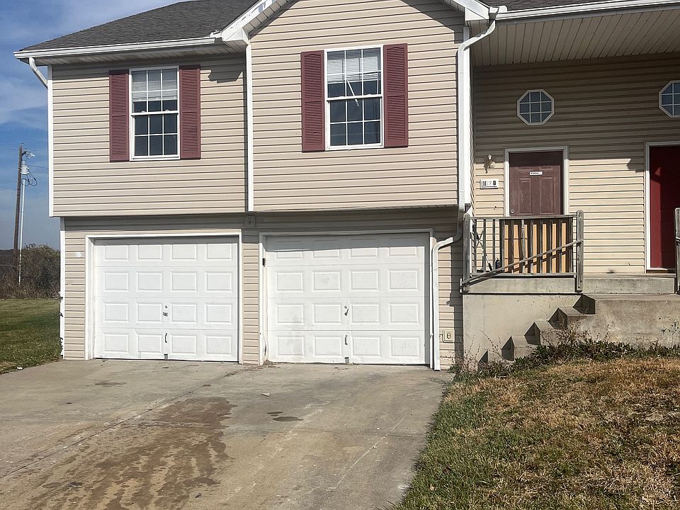 1st image of 1112 Carriage Ln #A