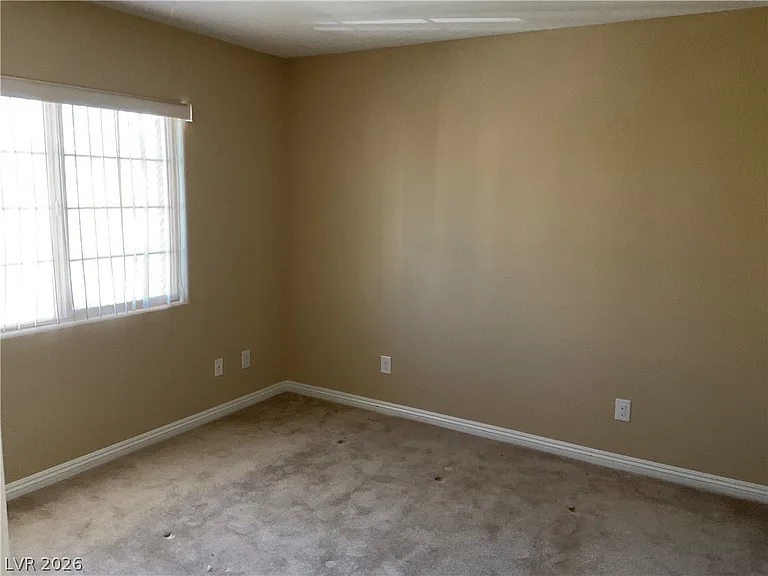 12 Jasmine Point St — Photo 6