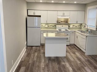 1036 SW College Ave #A, Topeka, KS 66604