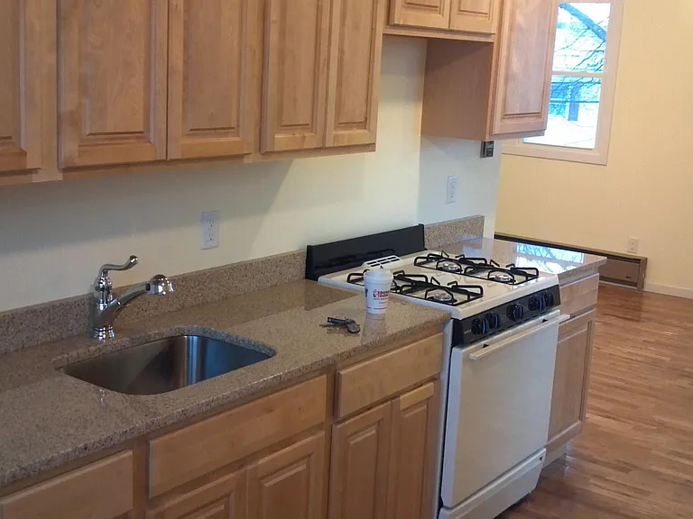 77 Wesley St #2 — Photo 3