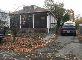 15 Charles St, Warwick, RI 02889