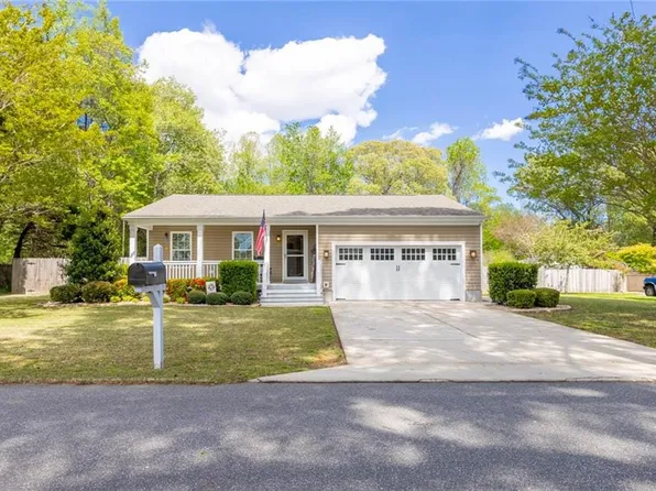445 Dupont St, Chesapeake, VA 23320