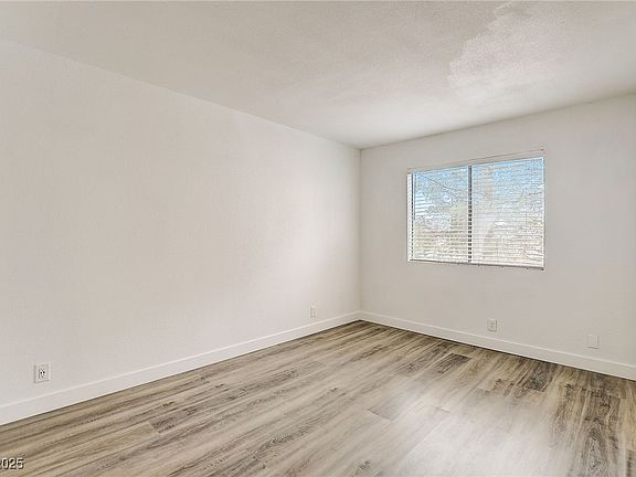 5th image of 3151 Soaring Gulls Dr Unit 2002