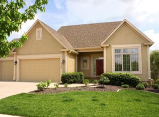 9107 W 159th Ter, Overland Park, KS 66085