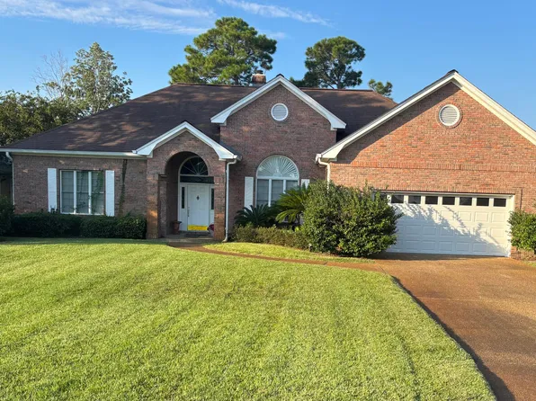 105 Hombre Cir, Panama City Beach, FL 32407