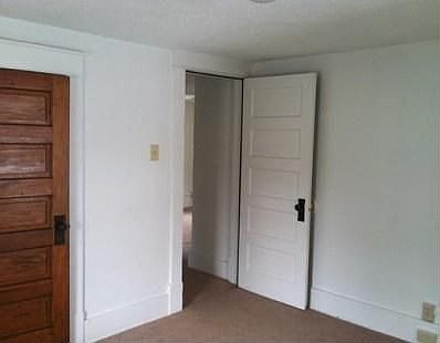 3rd image of 422 Marian Ave