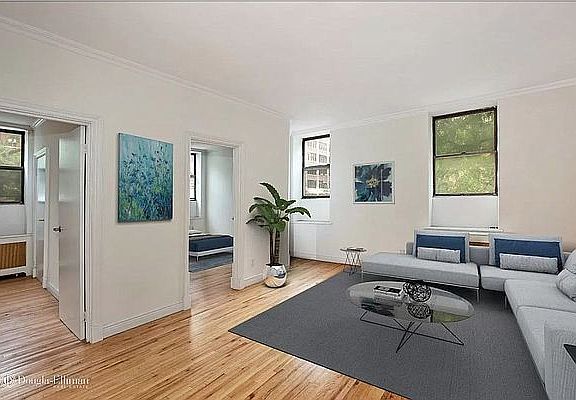 3rd image of 401 W 45th St APT 5C