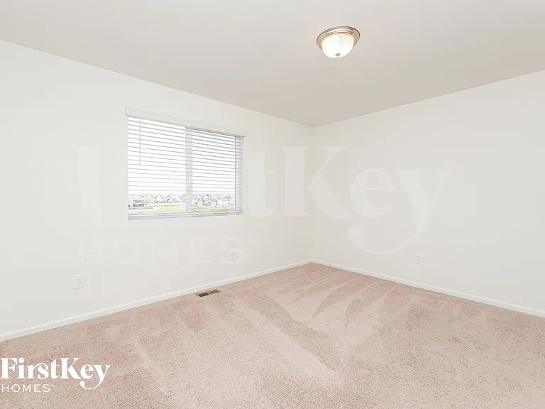 10142 Luneth Dr — Photo 8