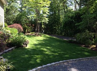 19 Morahapa Rd, Centerport, NY 11721