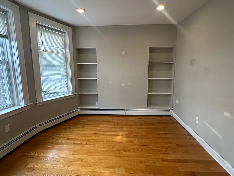 533 Chapel St #5 — Photo 6