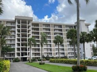 3150 N Palm Aire Dr APT 402, Pompano Beach, FL 33069