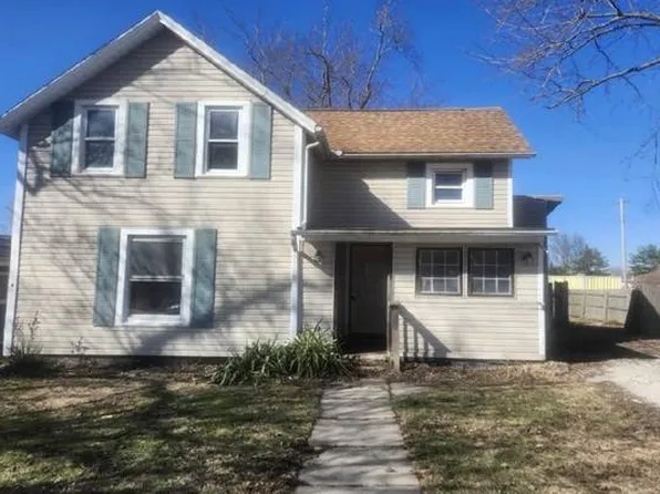 214 E Washington St, Carlock, IL 61725