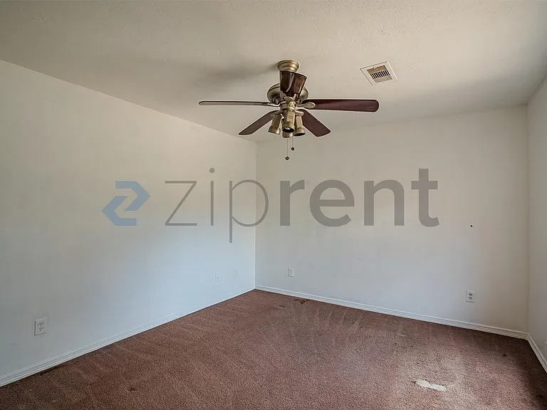 14911 Oxford Way — Photo 30