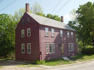 9 Spring St, Farmington, NH 03835