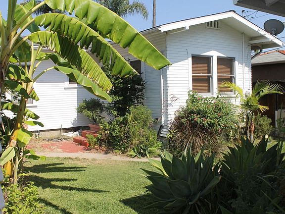 back yard view and 3rd bedroom/ office view