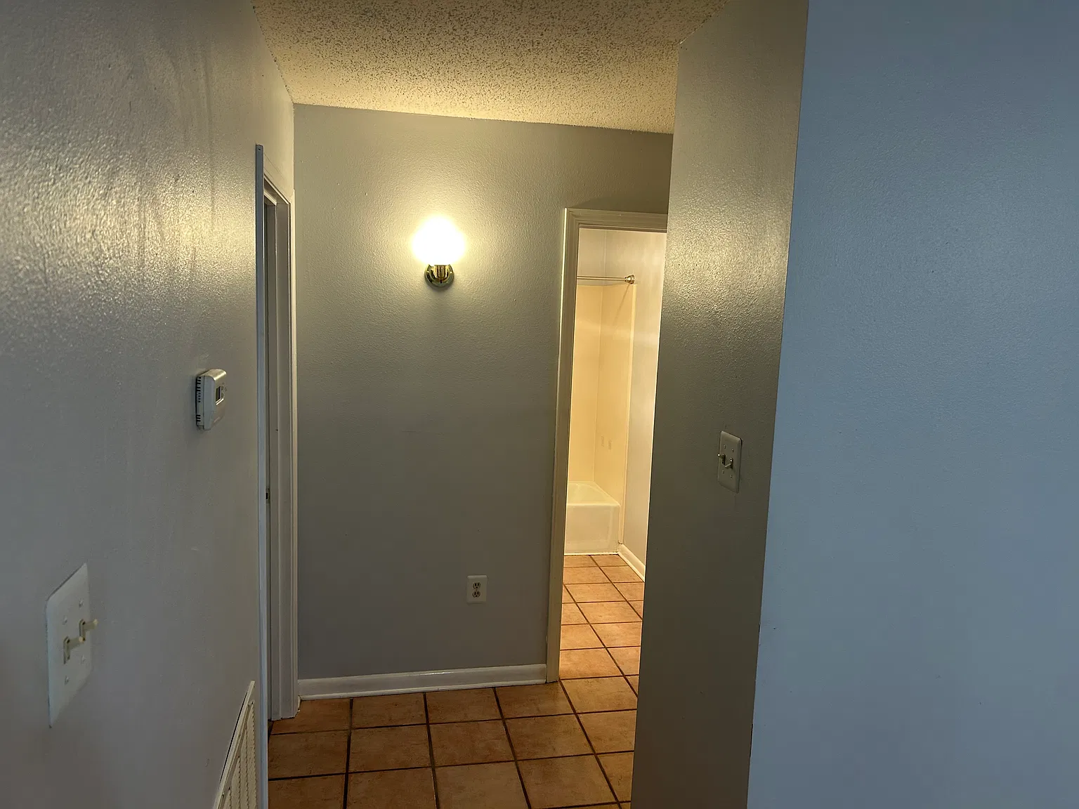 2 bed, 1186 sqft, $1,250 — Photo 4