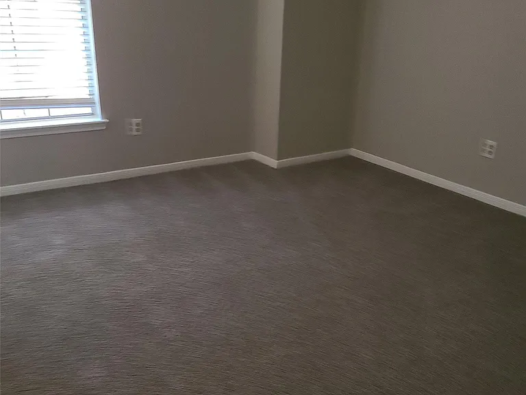 8130 Sunny Ridge Dr — Photo 12